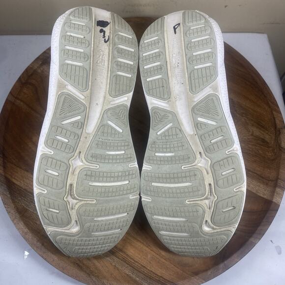 Brooks Ghost Max White Oyster Womens Size 9.5 Athletic Running Shoes 1203951B124 - Picture 9 of 11